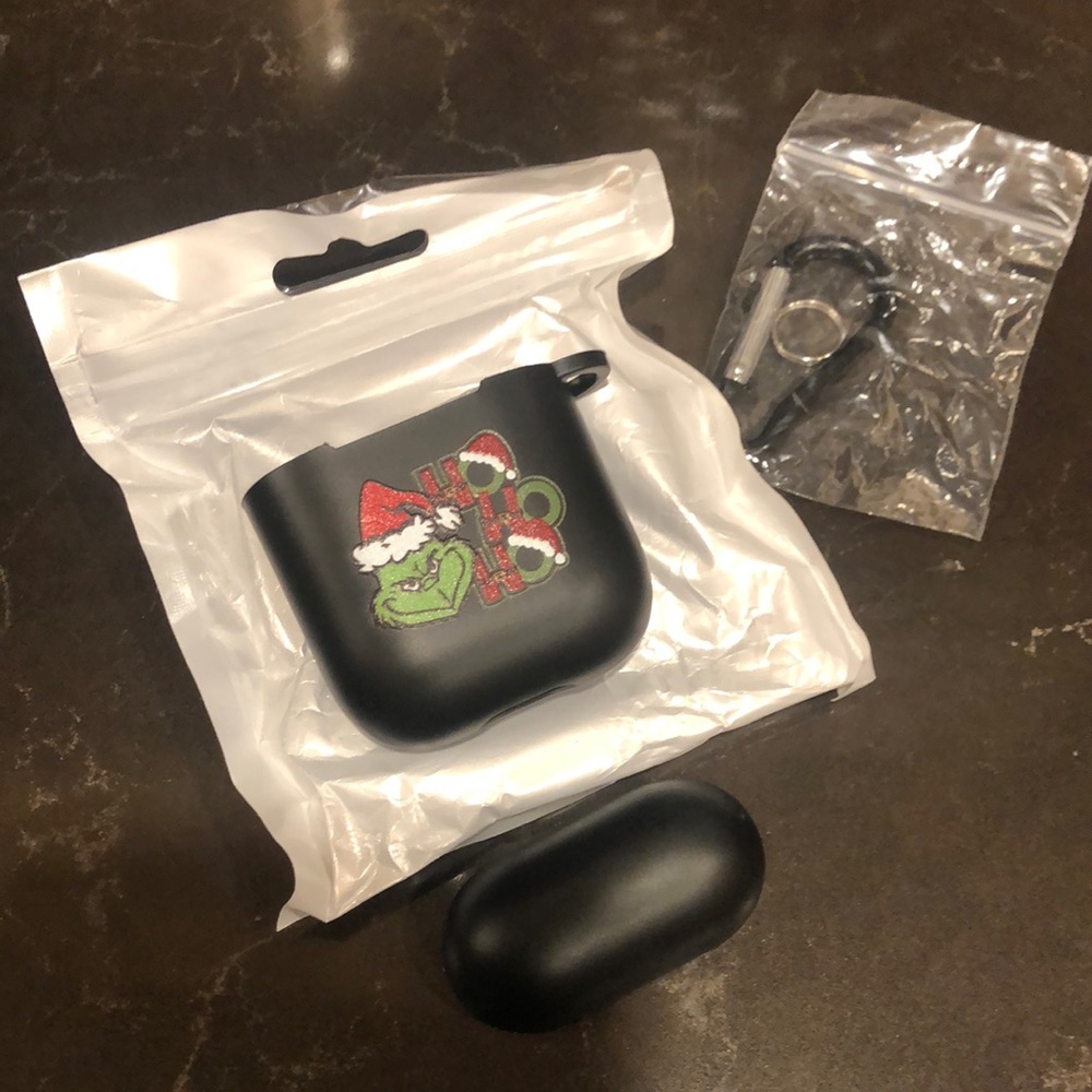 NWT the GRINCH air pod airpod case  cover‎ for Apple Christmas gift